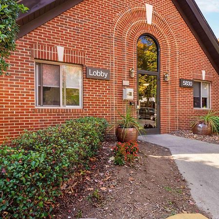 Extended Stay America Select Suites - Charlotte - Tyvola Rd - Executive Park Экстерьер фото