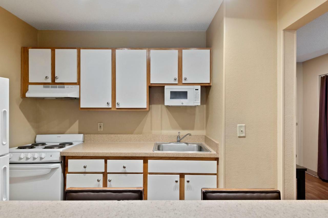 Extended Stay America Select Suites - Charlotte - Tyvola Rd - Executive Park Экстерьер фото