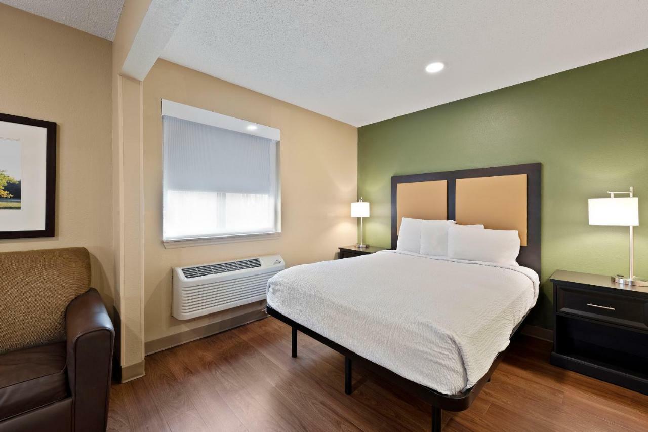 Extended Stay America Select Suites - Charlotte - Tyvola Rd - Executive Park Экстерьер фото
