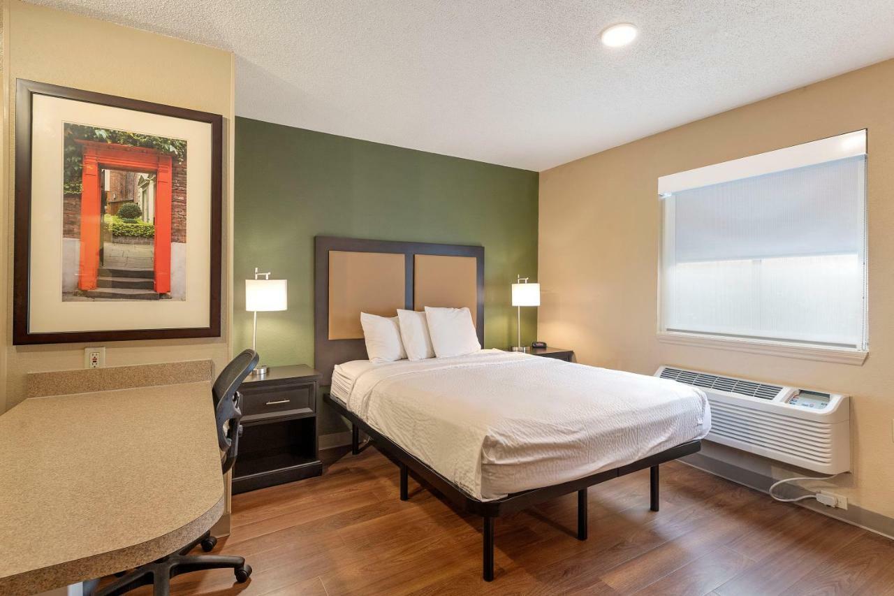 Extended Stay America Select Suites - Charlotte - Tyvola Rd - Executive Park Экстерьер фото